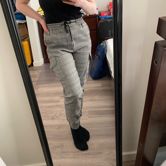 Lightweight Print Joggers - Picture 2 of 4